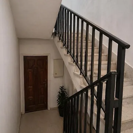 2br With Private Entrance In Spinola Διαμέρισμα *